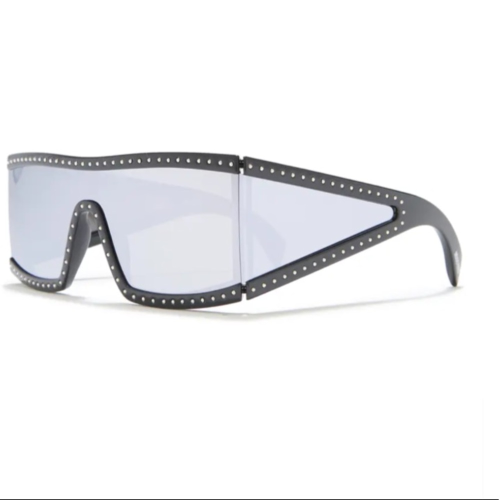 SOLD Moschino Sunglasses, New - Picture 15 of 16